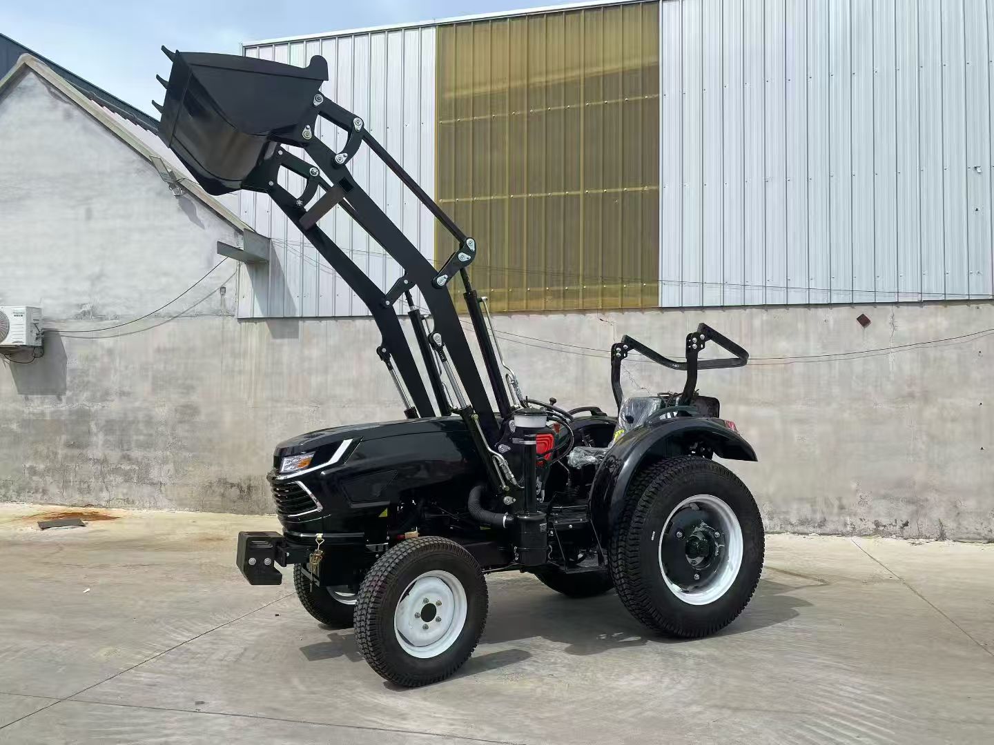 Trattore Agricolo 4WD da 50-80 - Farming Africa recensione e prezzo